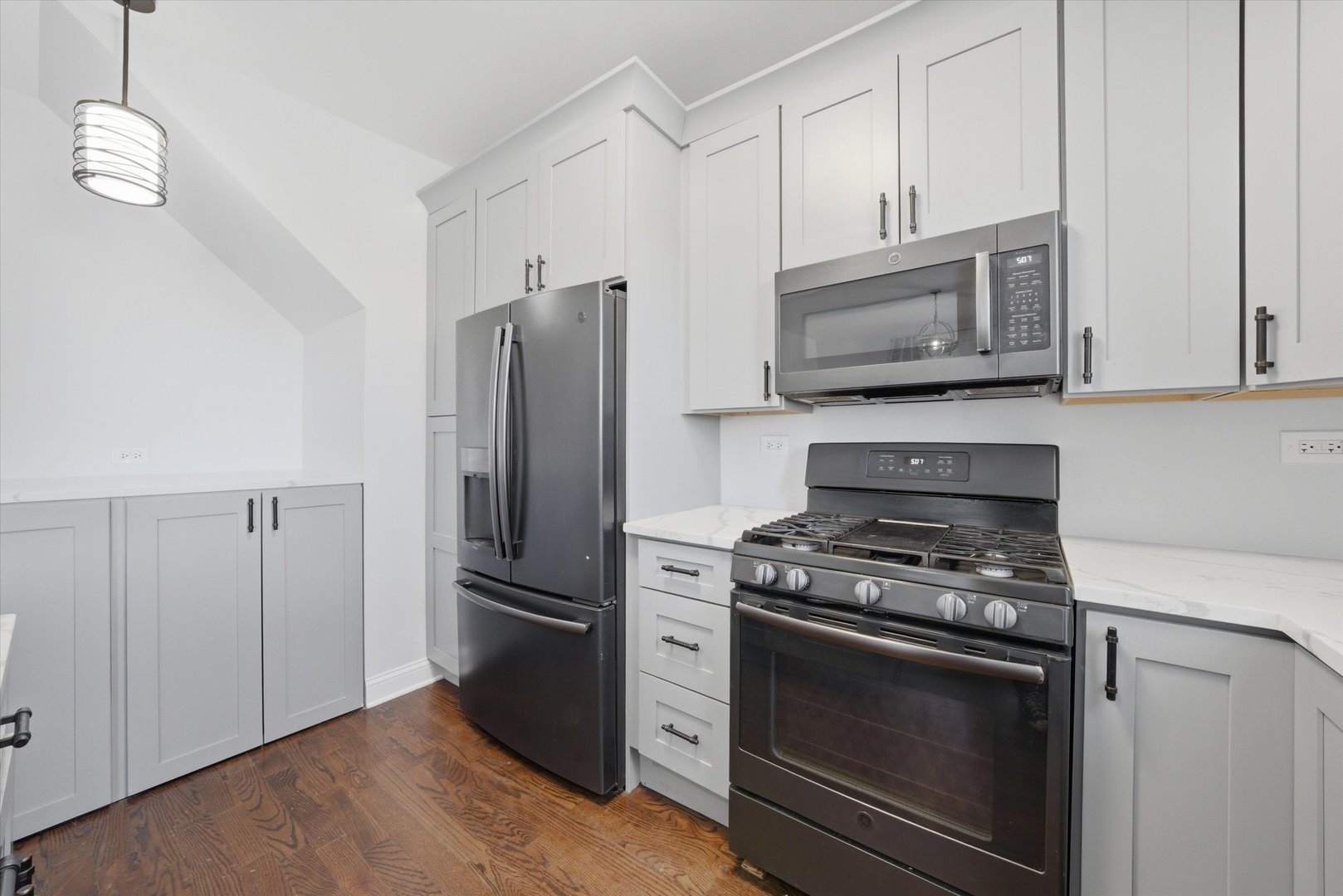 3509 S Mozart Street Property Photo 11