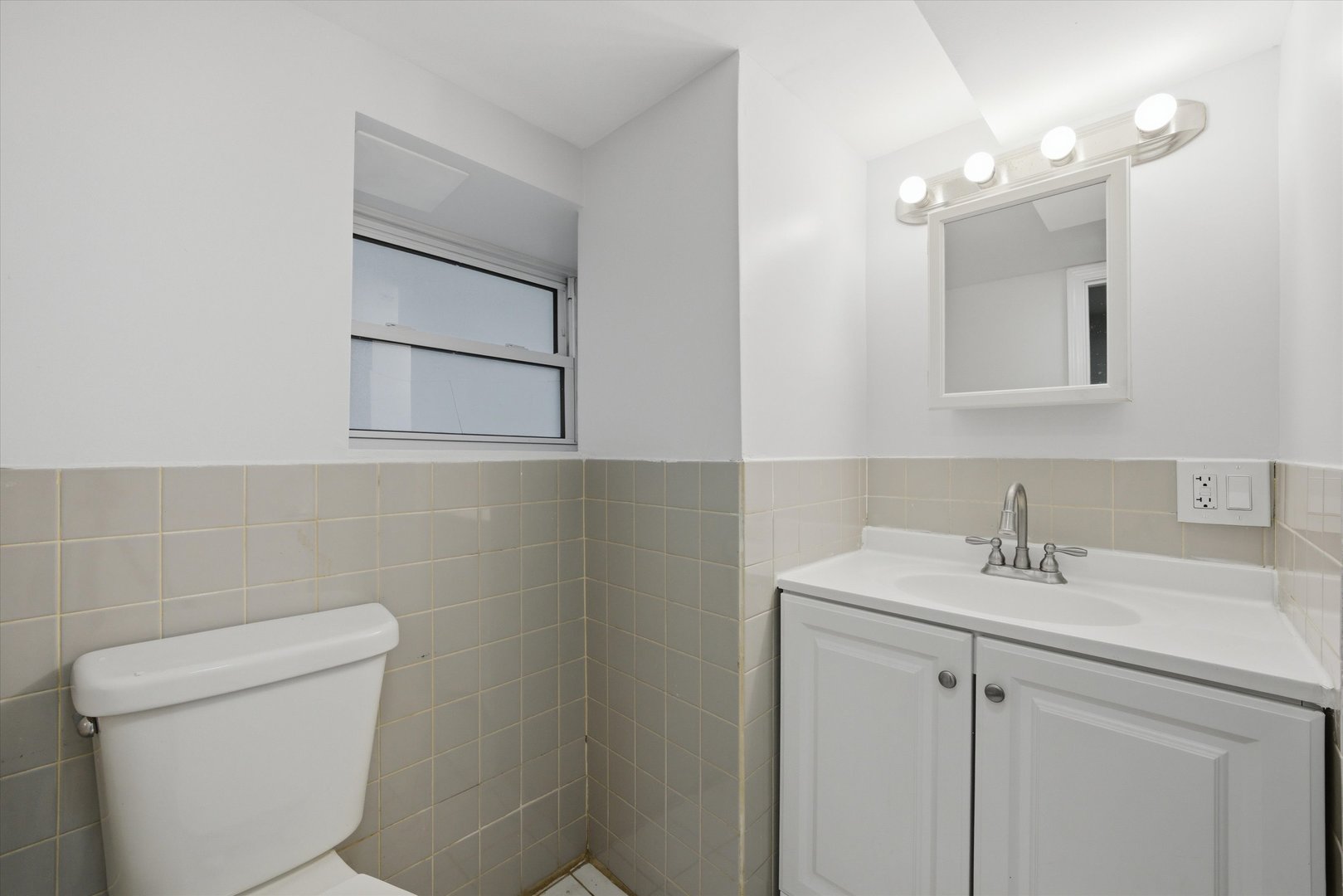 3509 S Mozart Street Property Photo 15