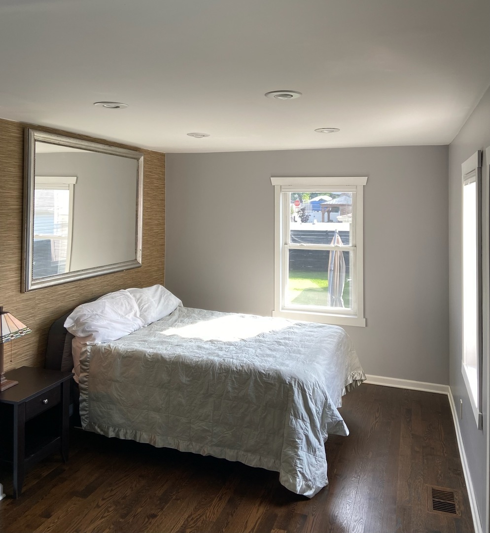 3655 N Page Avenue Property Photo 15