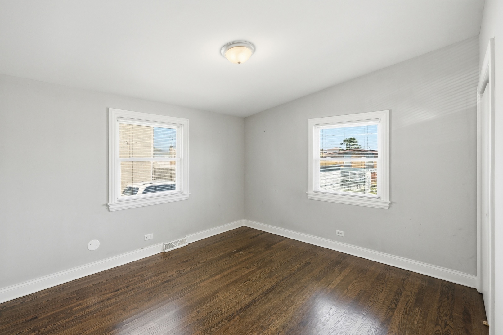 7836 W 80th Place Property Photo 13
