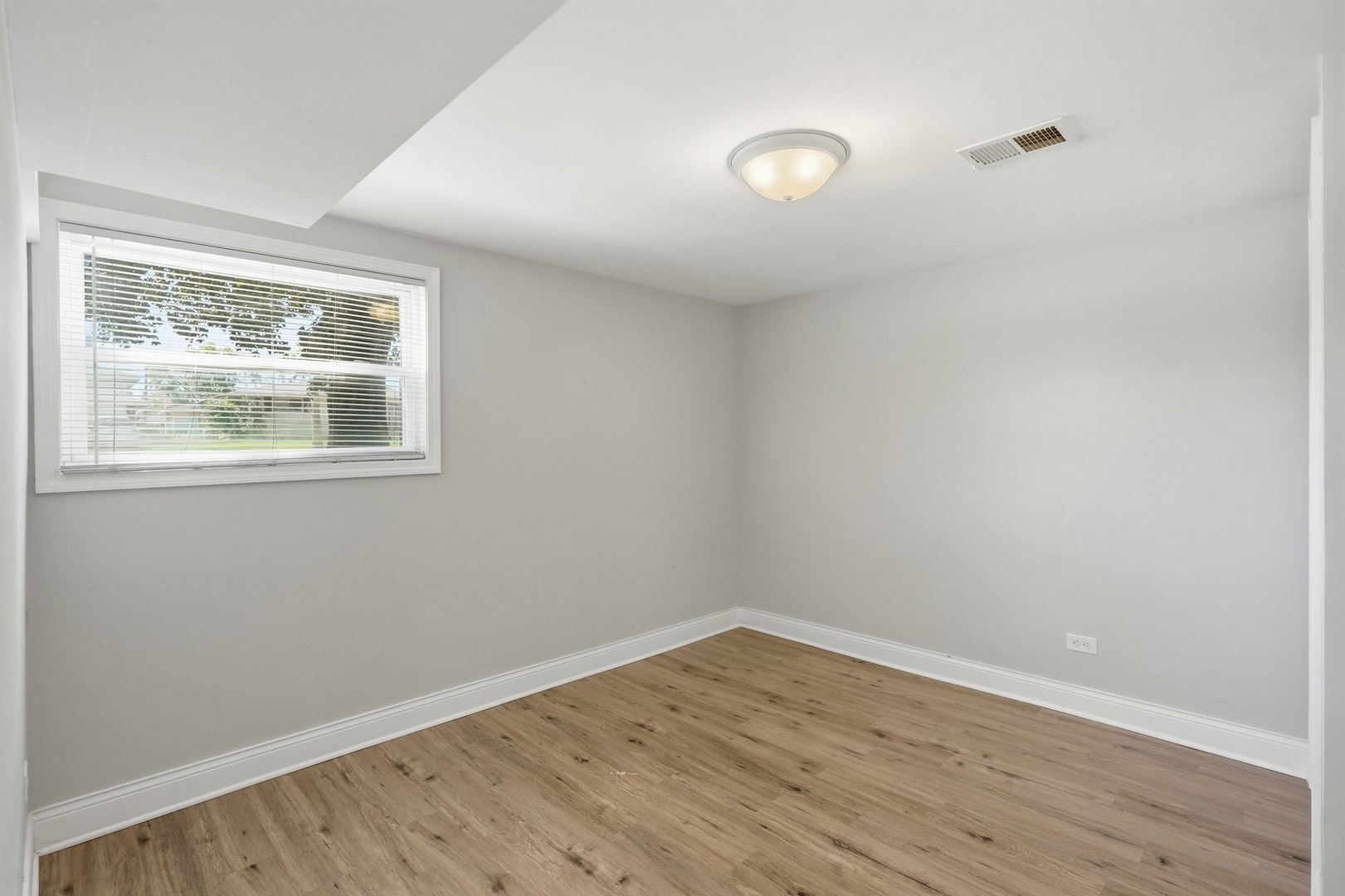 7836 W 80th Place Property Photo 22