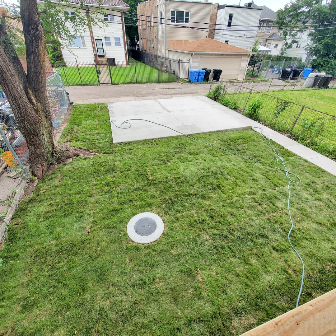 11440 S Forest Avenue Property Photo 5