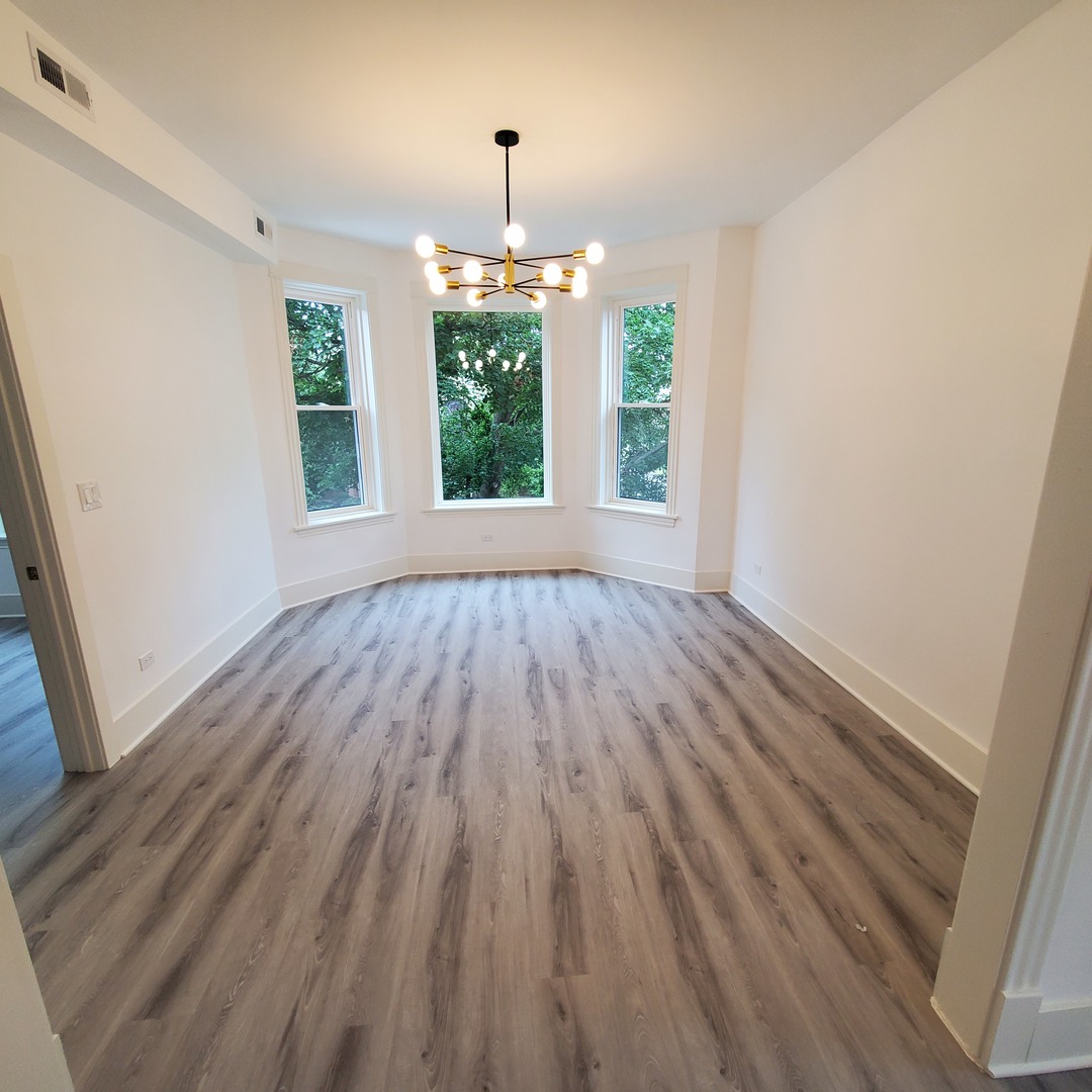 11440 S Forest Avenue Property Photo 8