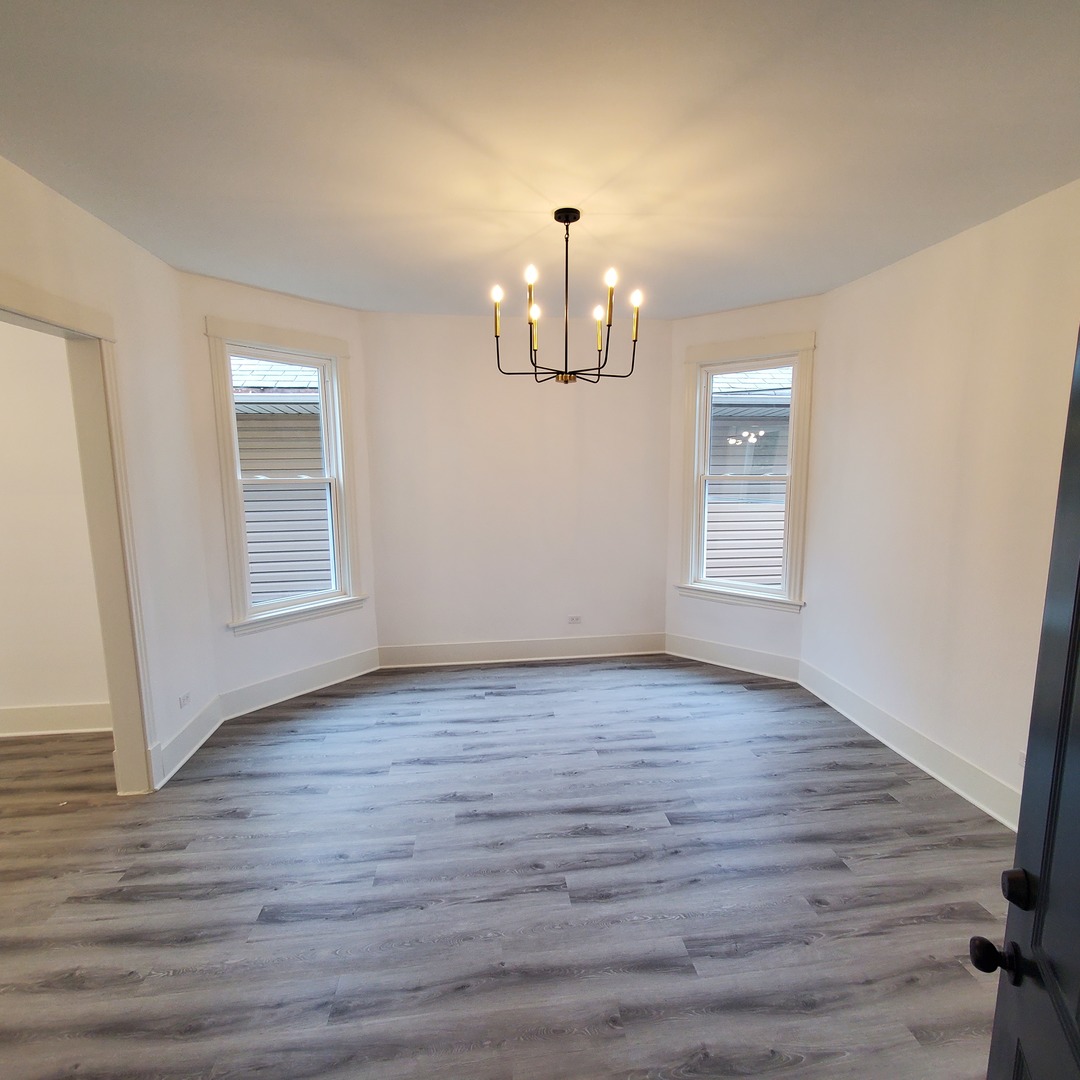 11440 S Forest Avenue Property Photo 9