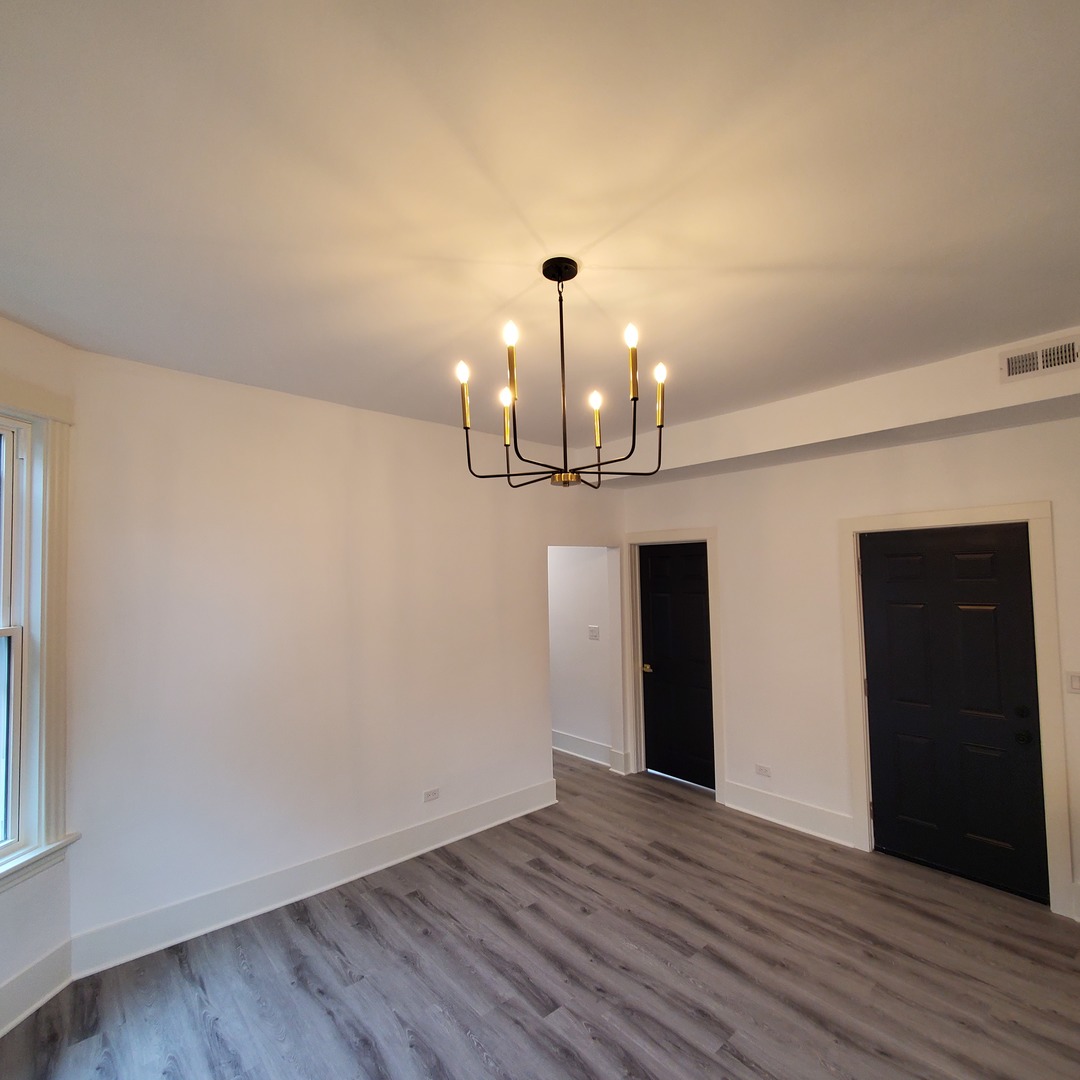 11440 S Forest Avenue Property Photo 11