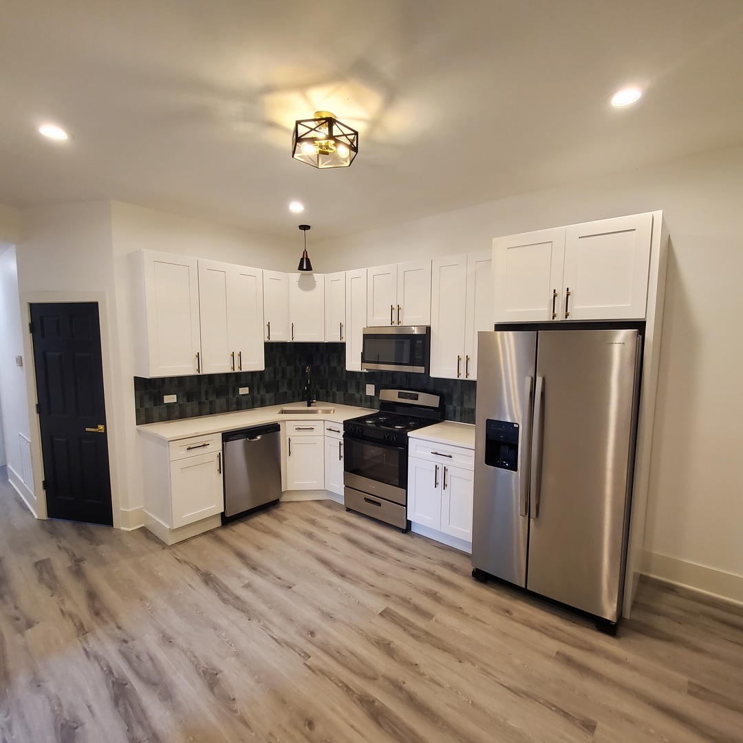 11440 S Forest Avenue Property Photo 13