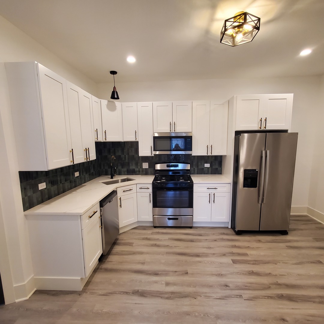 11440 S Forest Avenue Property Photo 14
