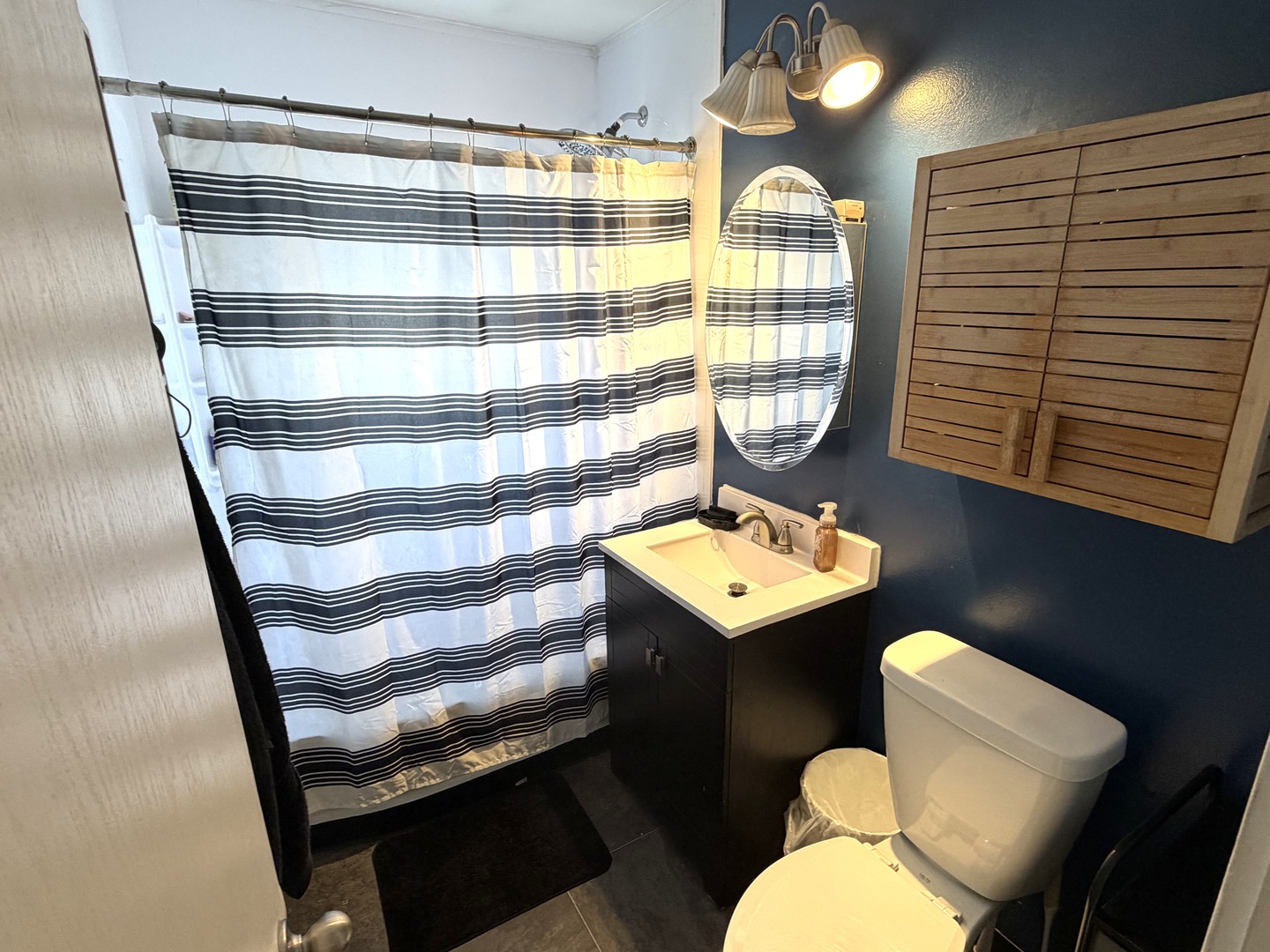 2714 W 68th Street Property Photo 8