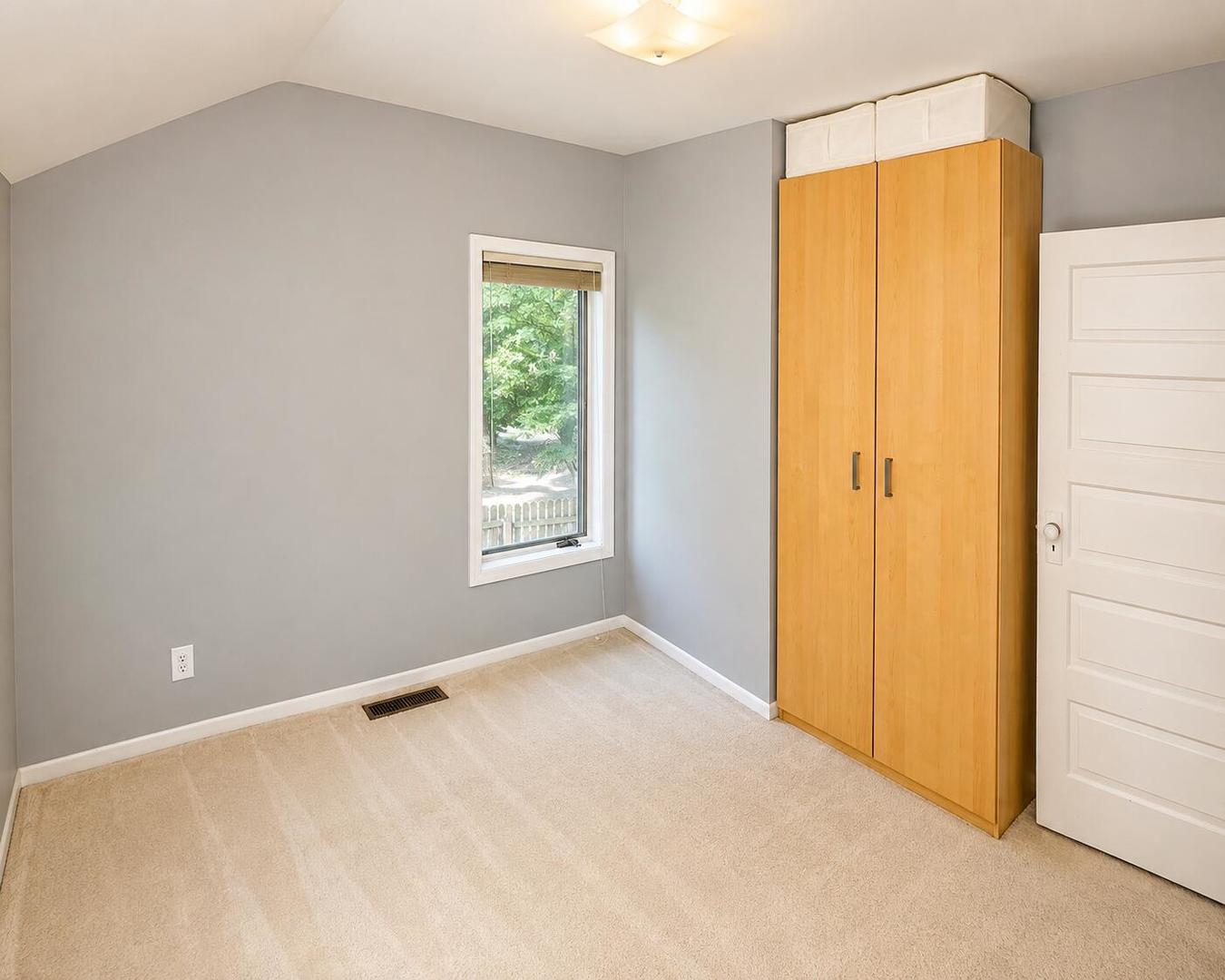 2419 N Suffolk Lane Property Photo 24