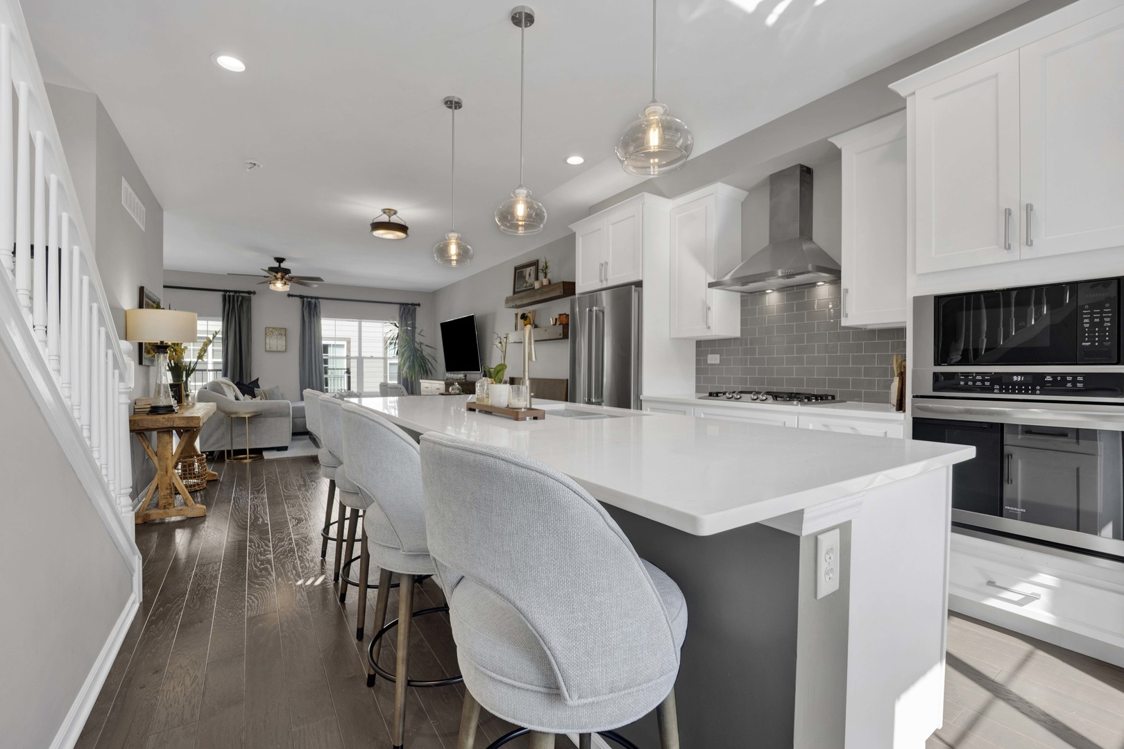 150 S Myrtle Avenue Property Photo 8