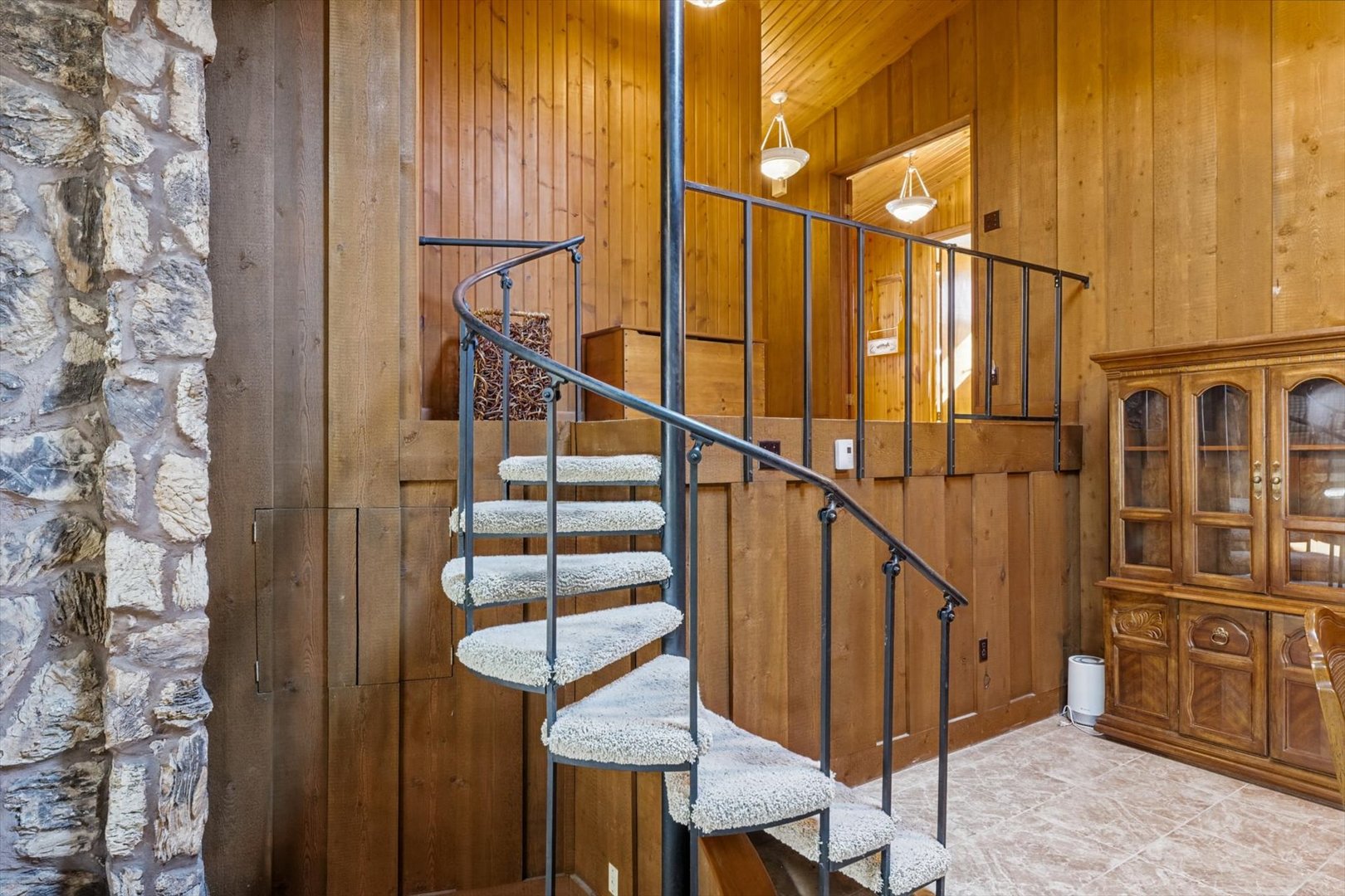 12745038 Property Photo 25