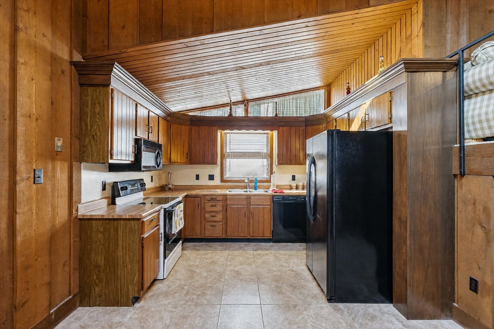 12745038 Property Photo 29