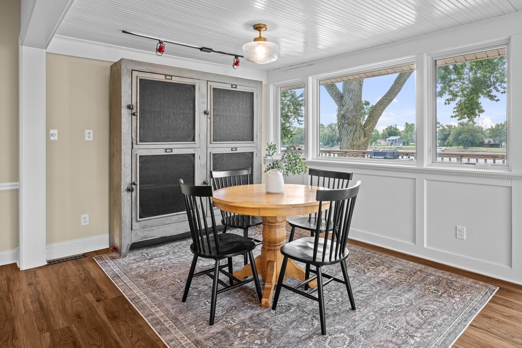 3630 N Shore Drive Property Photo 11