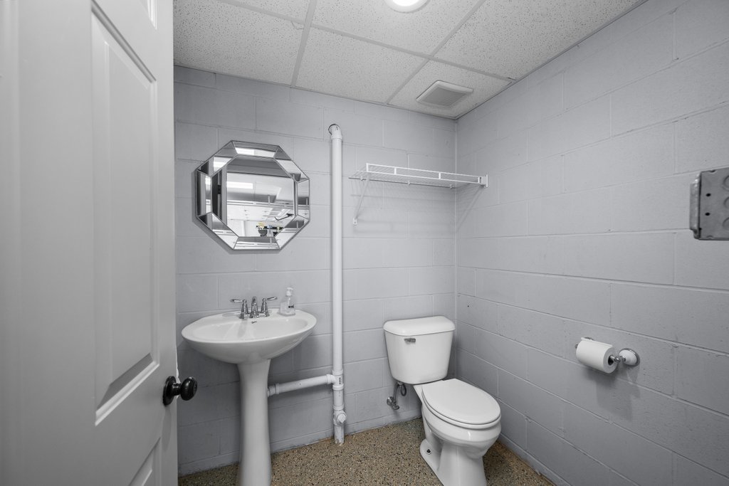 3630 N Shore Drive Property Photo 40