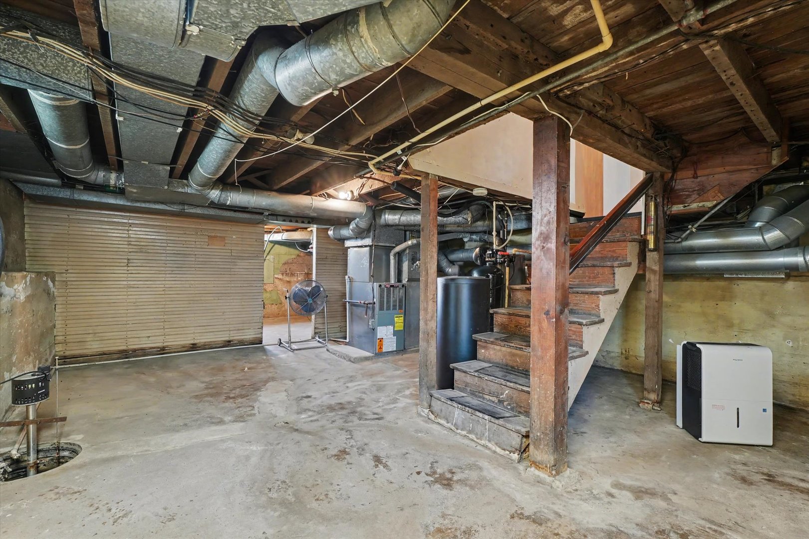 201 S Main Street Property Photo 38