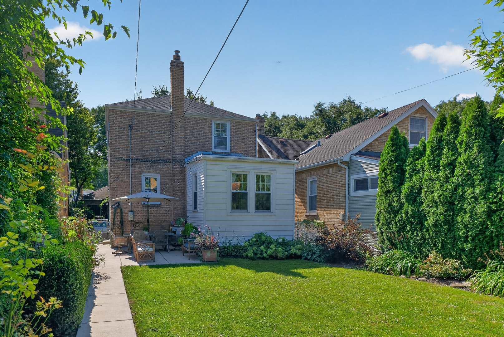 5326 N Lockwood Avenue Property Photo 25