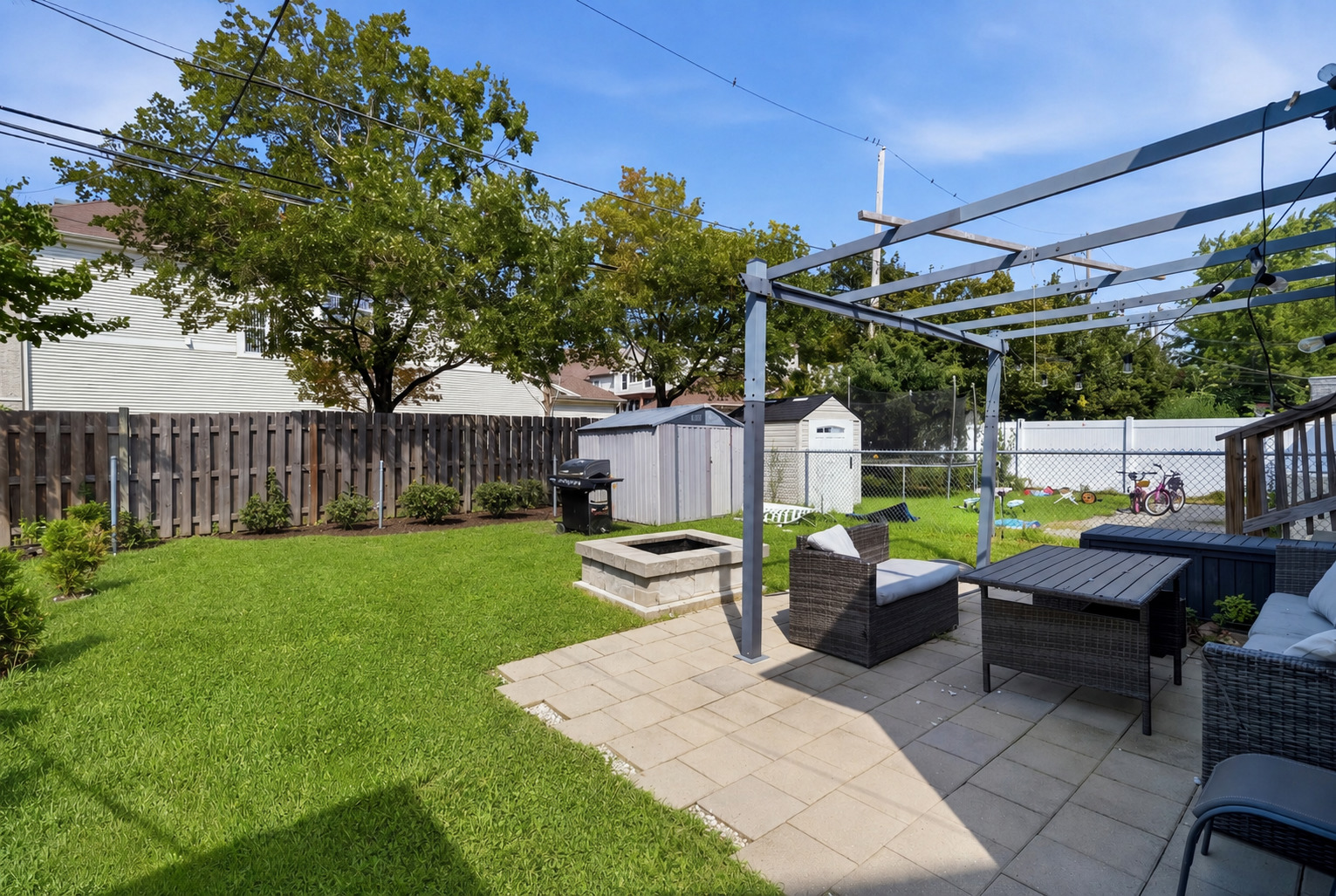 6730 N Whipple Street Property Photo 23