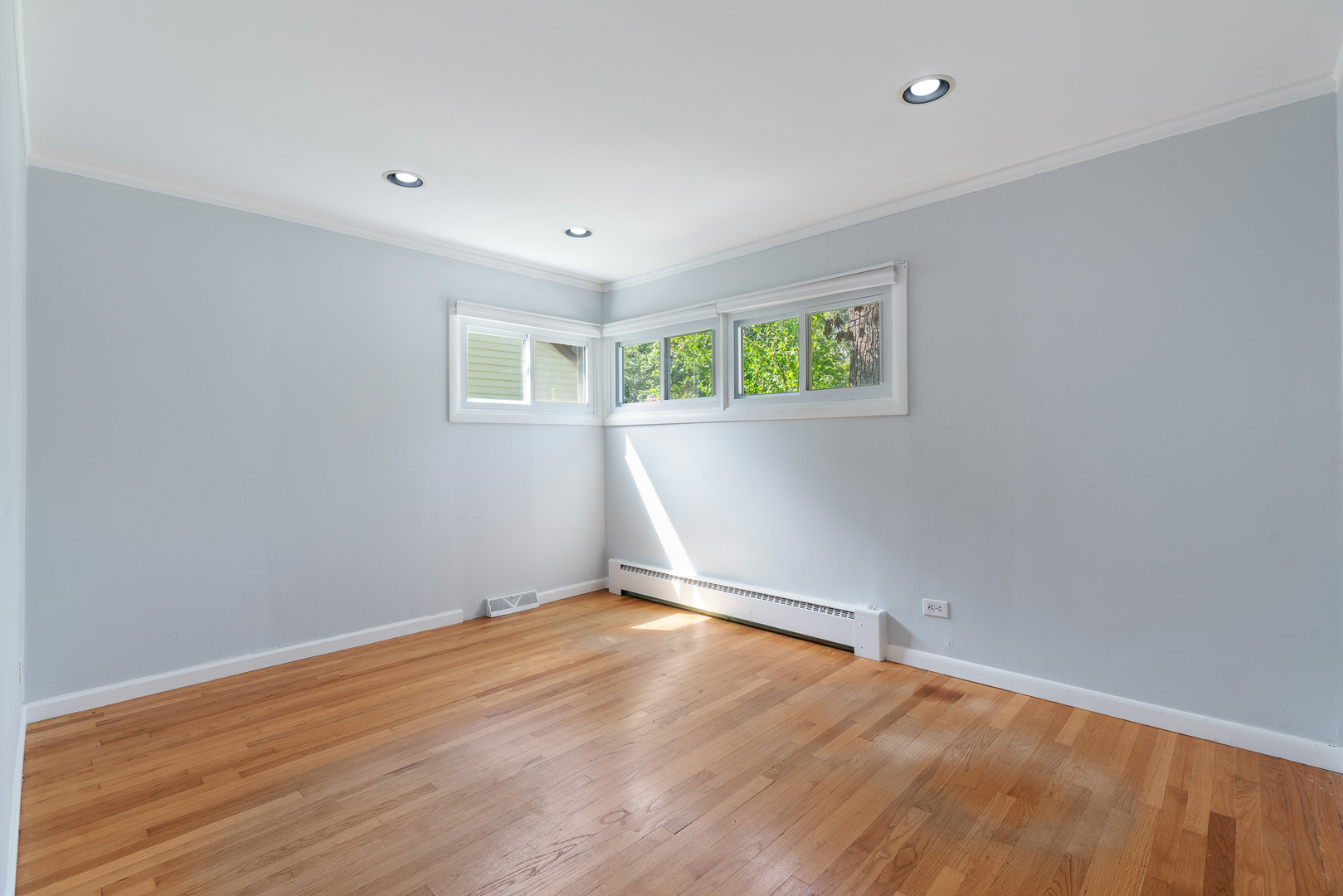 301 N Derbyshire Avenue Property Photo 18