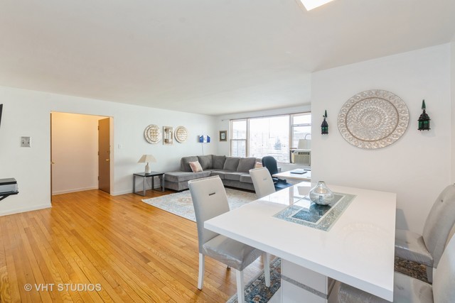 6127 N Seeley Avenue 2c Property Photo 4