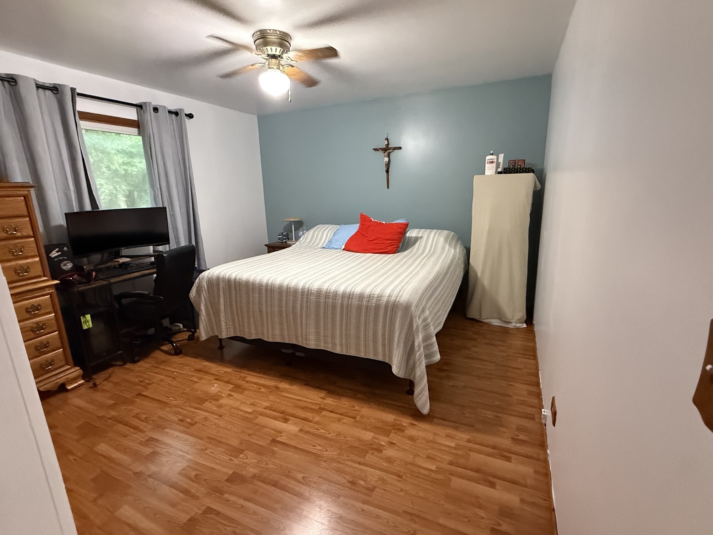 29w313 Ray Avenue Property Photo 10
