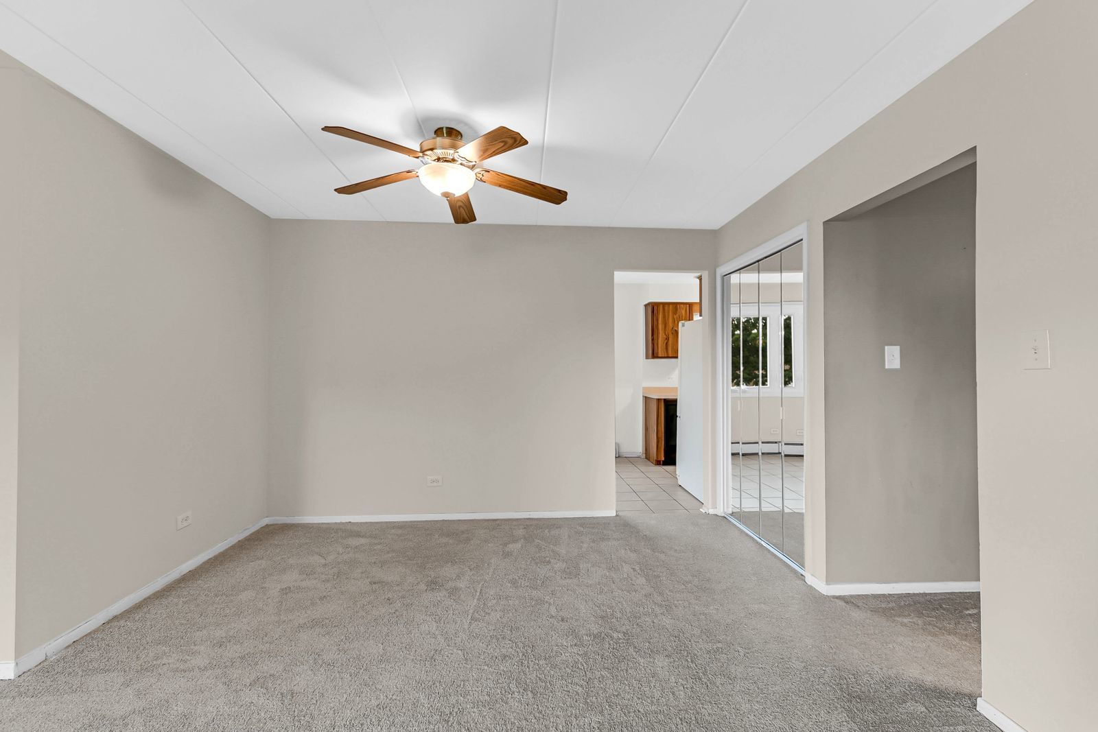 9040 W 140th Street 2b Property Photo 6