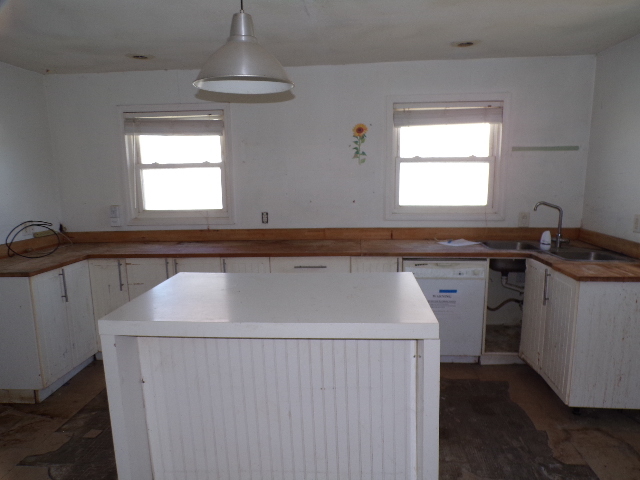 529 W 17th Street Property Photo 2