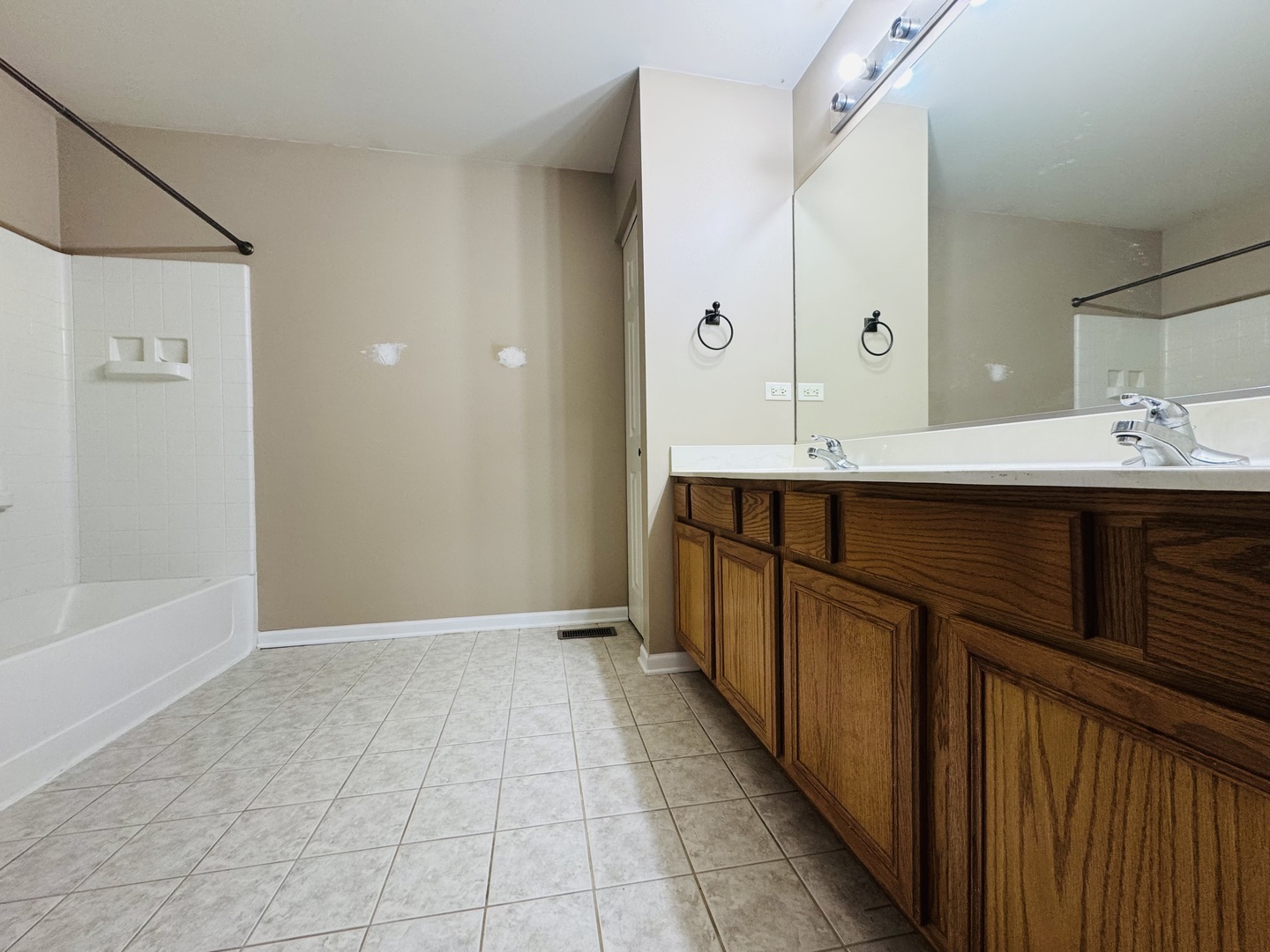 408 Clifton Lane Property Photo 11