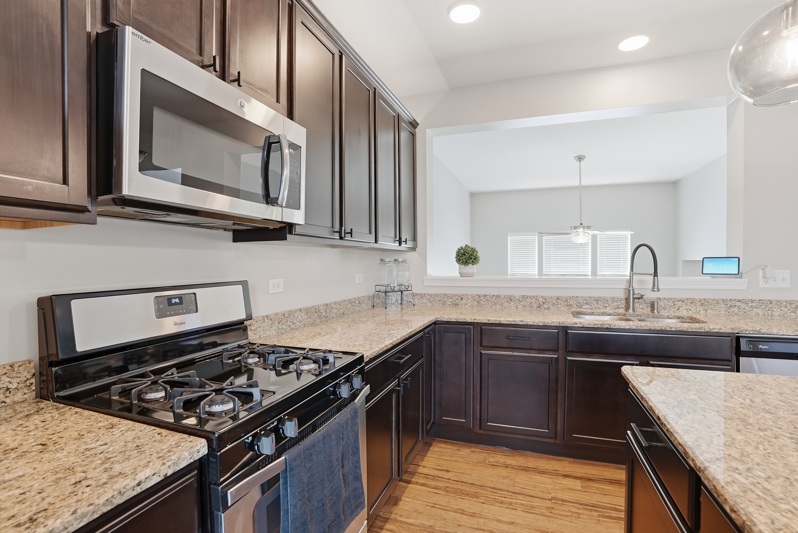 15371 Sheffield Square Parkway Property Photo 17