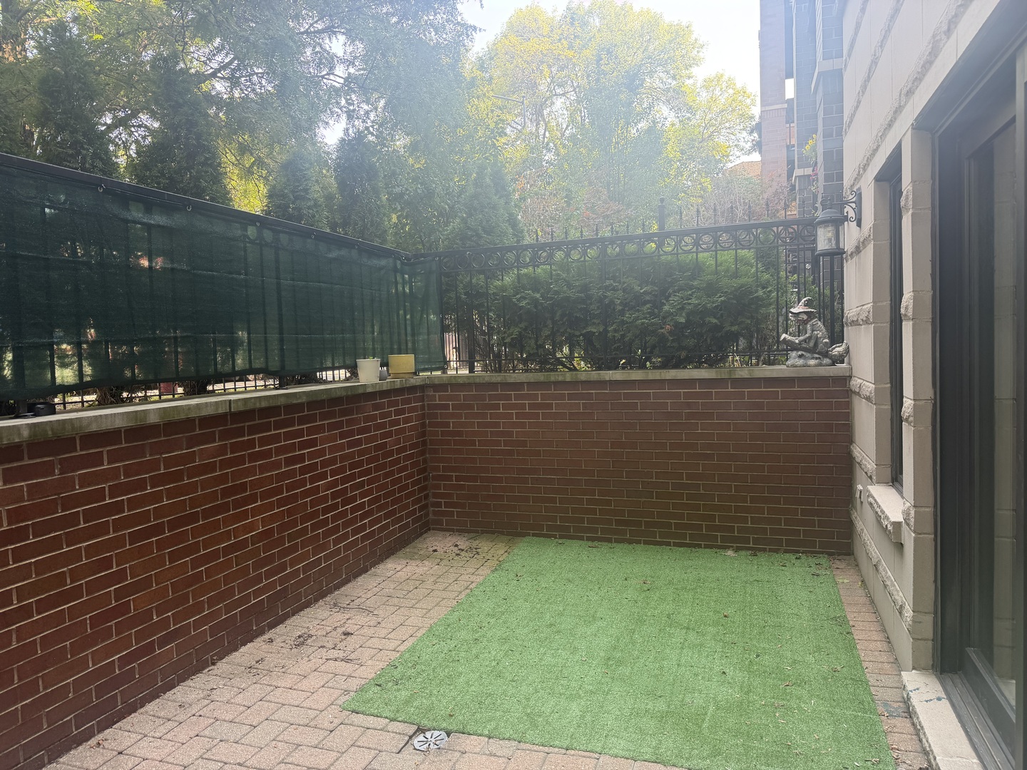 4332 N Ashland Avenue G Property Photo 11