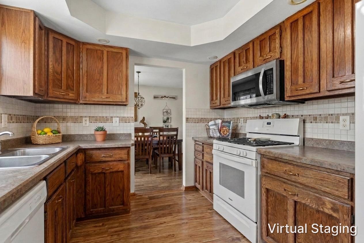 6649 E Oak Hill Road Property Photo 5