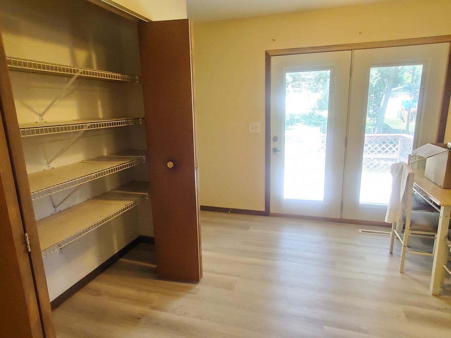 8910 Memory Trail Property Photo 5