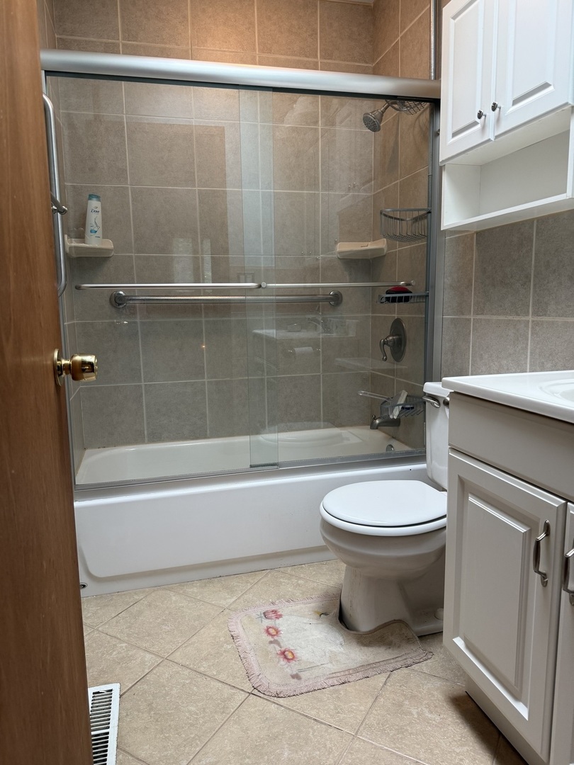 8910 Memory Trail Property Photo 6