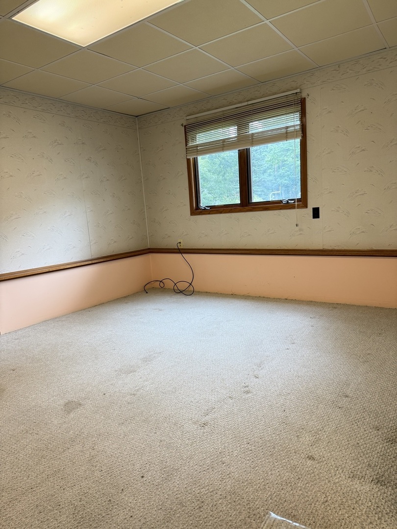 8910 Memory Trail Property Photo 12