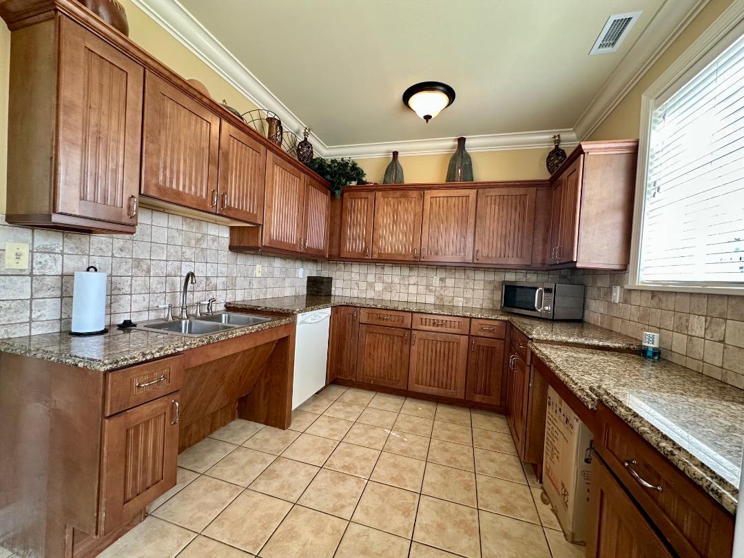233 Willington Way Property Photo 43