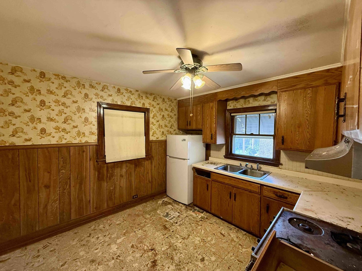 8830 Sayre Avenue Property Photo 8