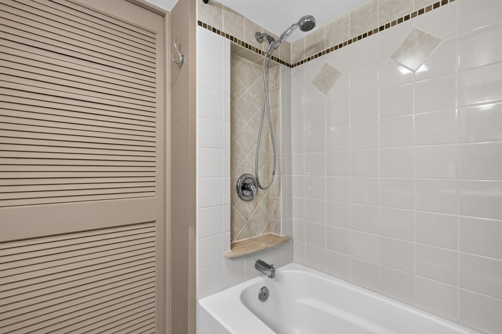 10669 Wheatlands Way Property Photo 32