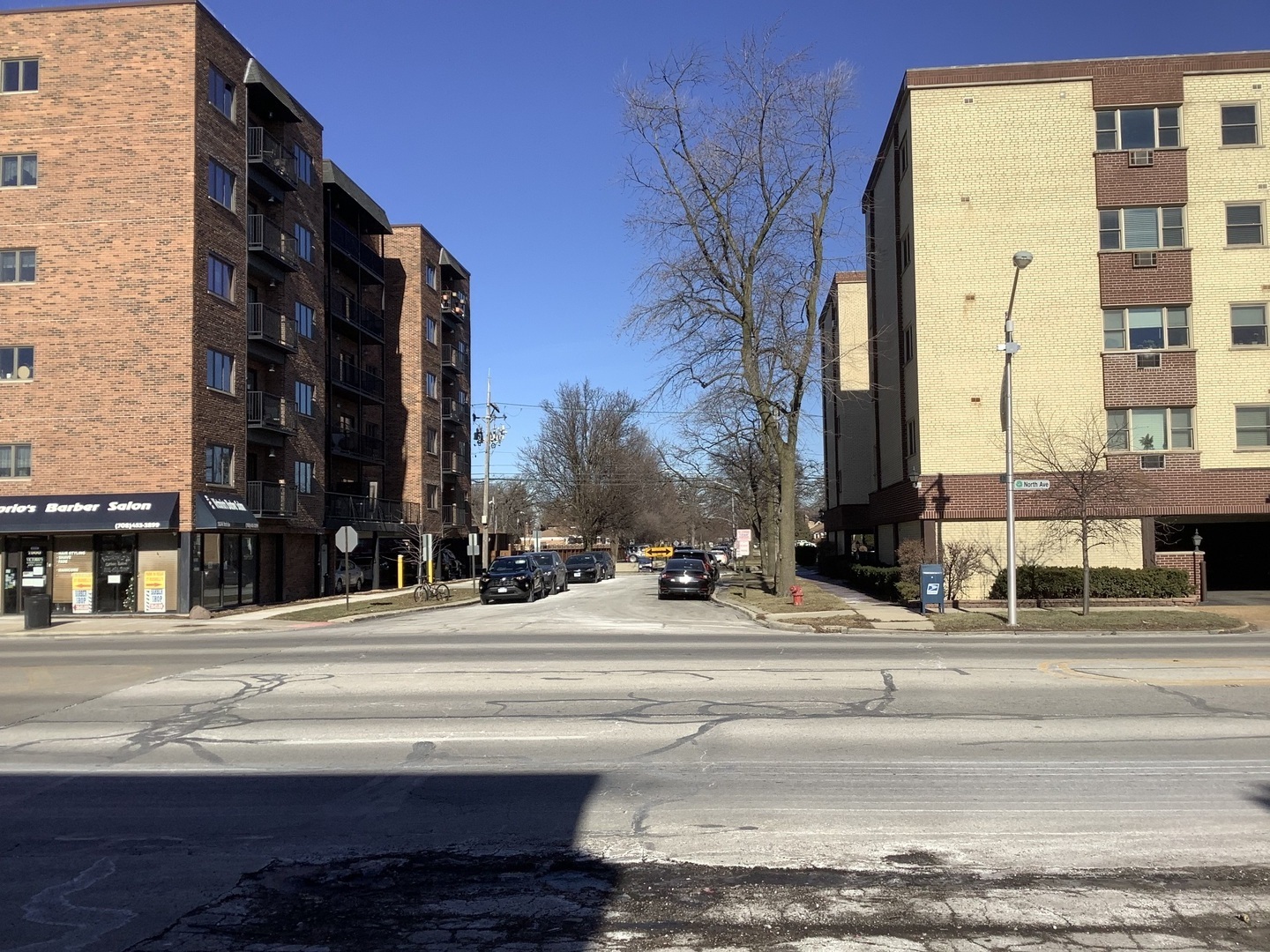 7840 W North Avenue 4i Property Photo 4