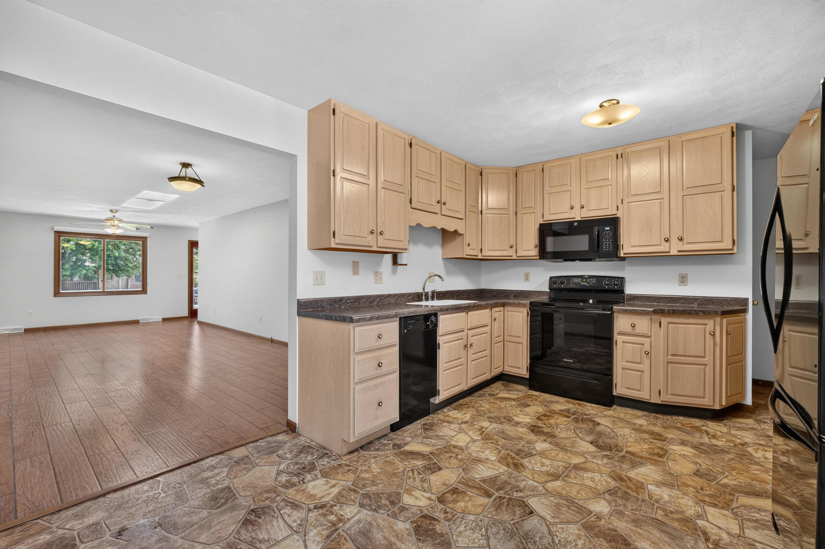 1233 47th Ave Court 16 Property Photo 12