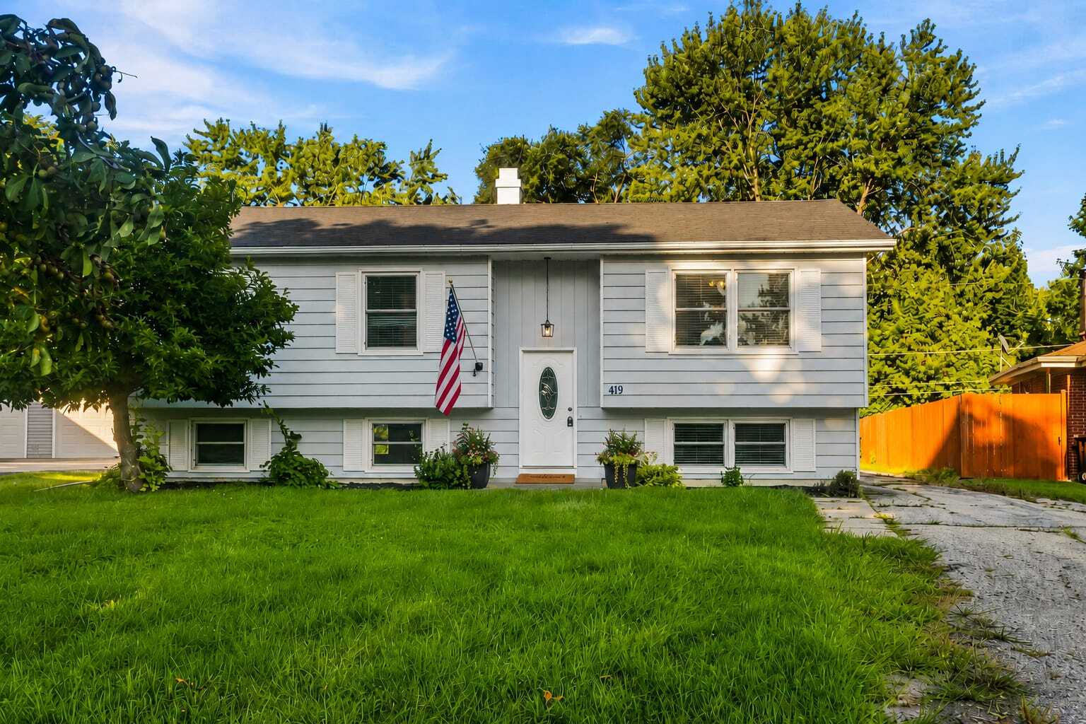 419 Deerpath Drive Property Photo 1