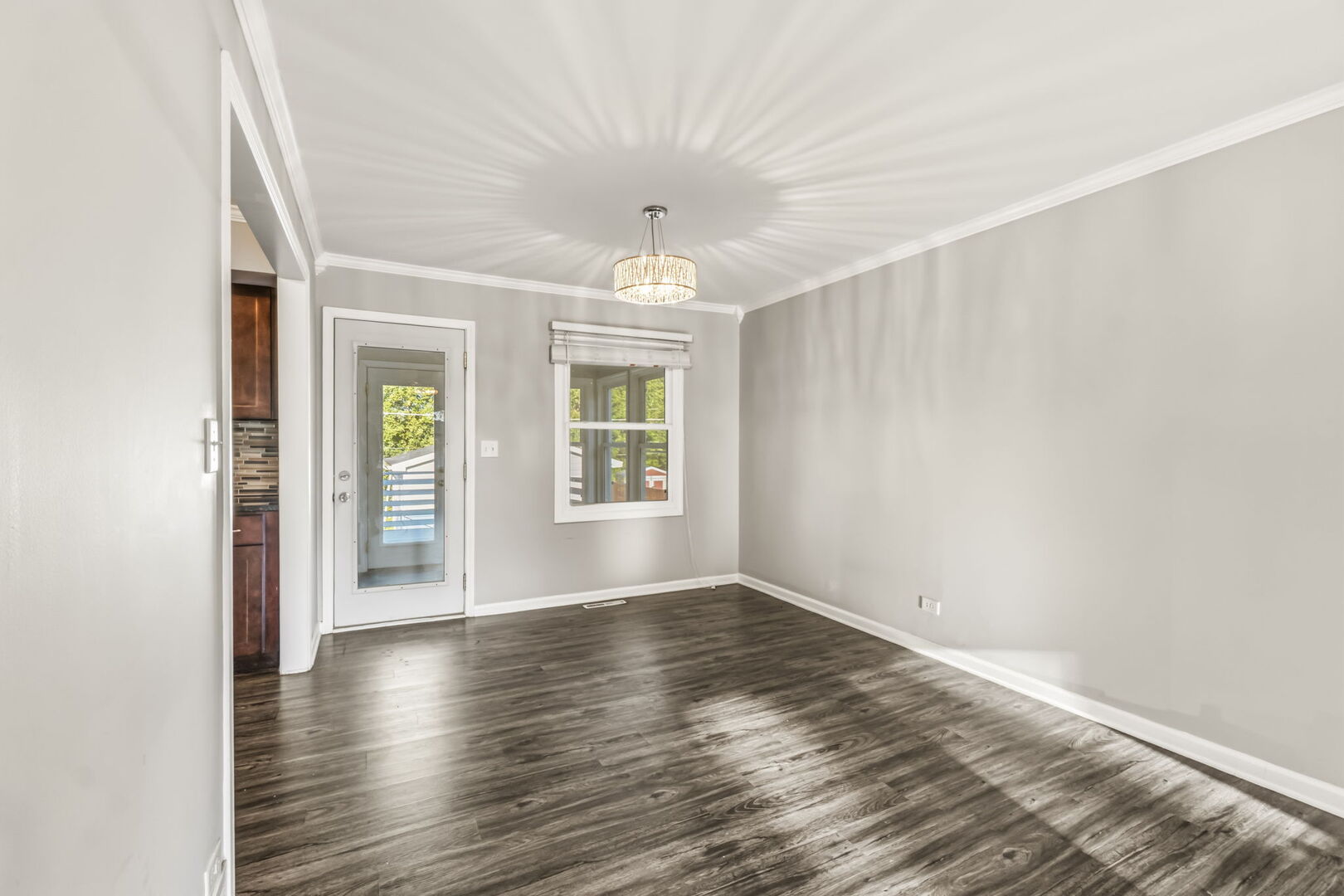 419 Deerpath Drive Property Photo 5