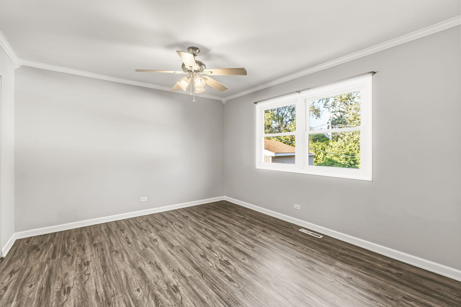 419 Deerpath Drive Property Photo 11