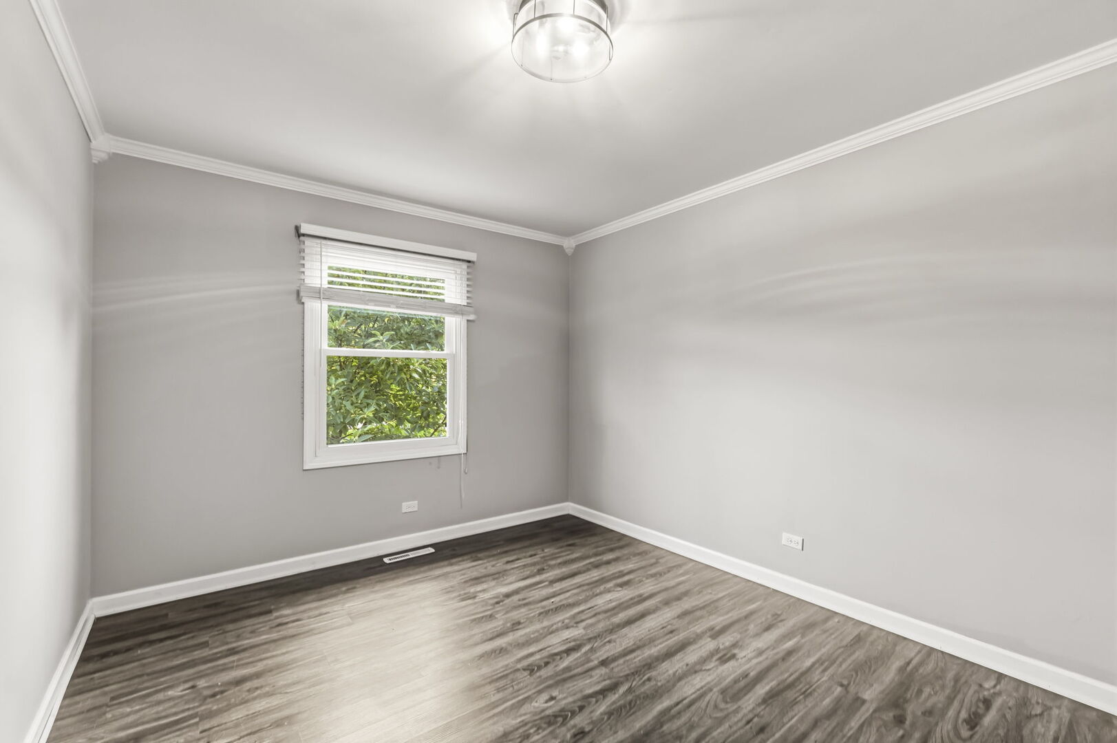419 Deerpath Drive Property Photo 13