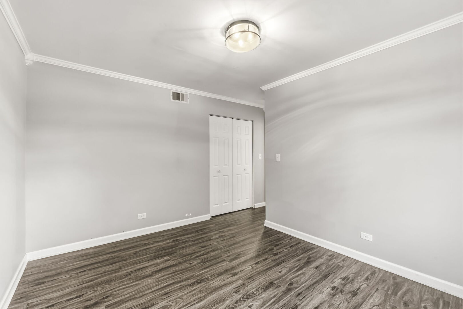 419 Deerpath Drive Property Photo 14