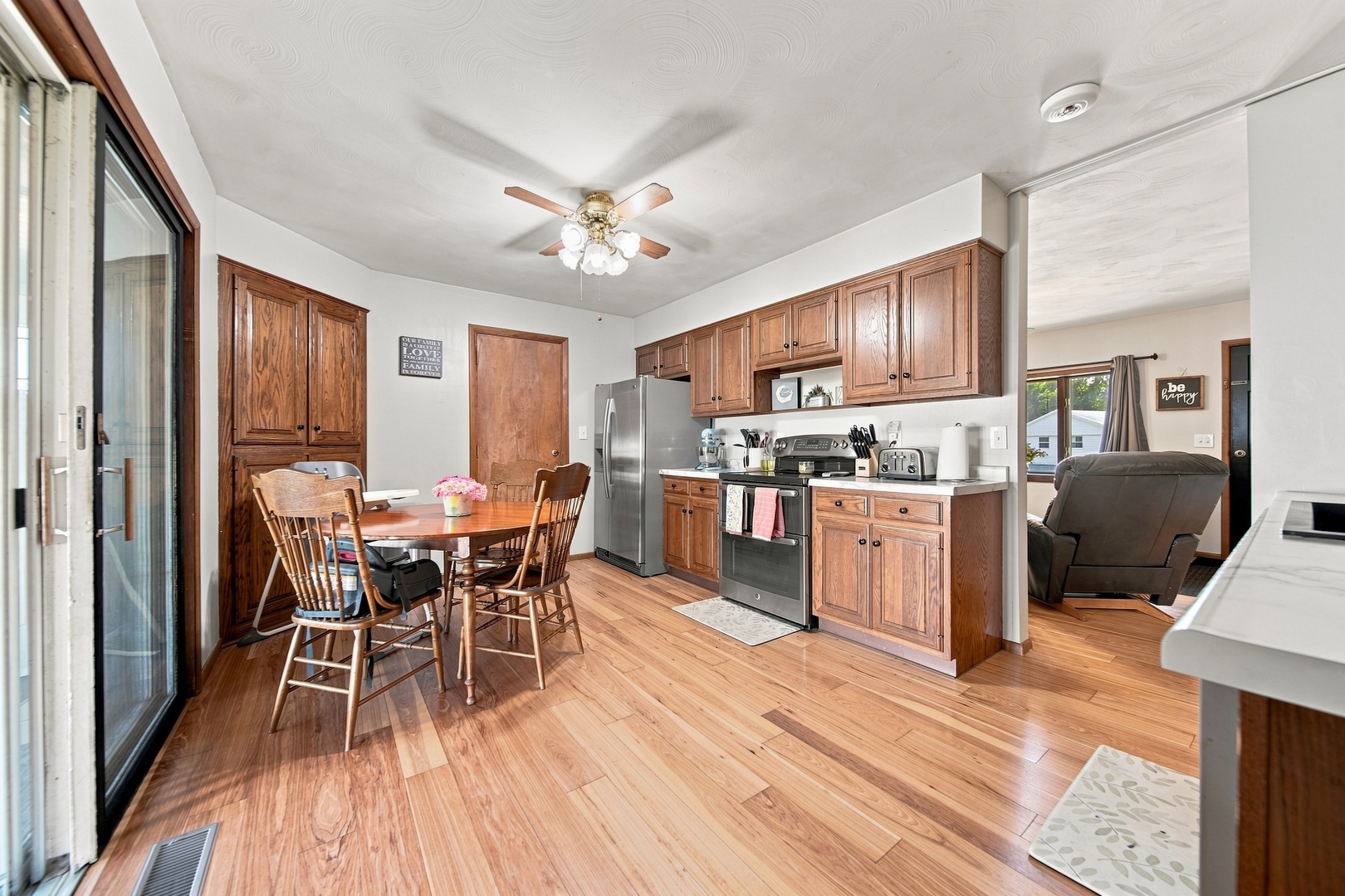 601 High Street Property Photo 8