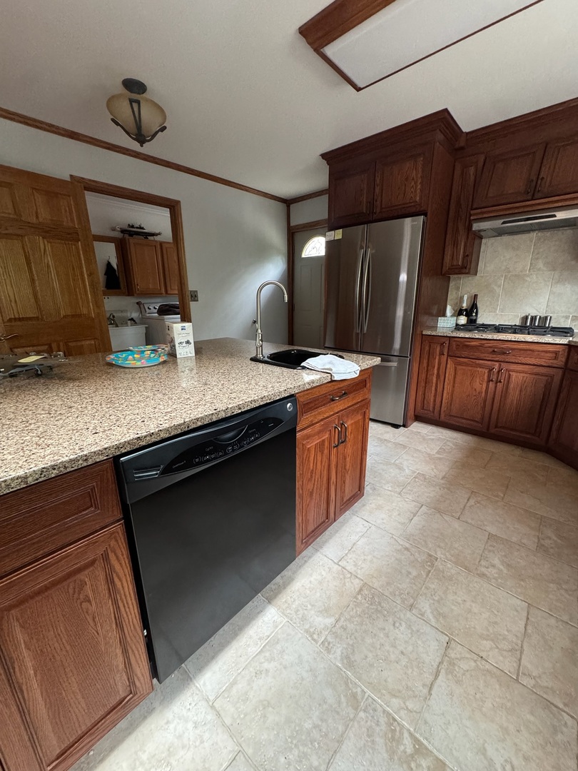 1802 Walnut Circle Property Photo 26
