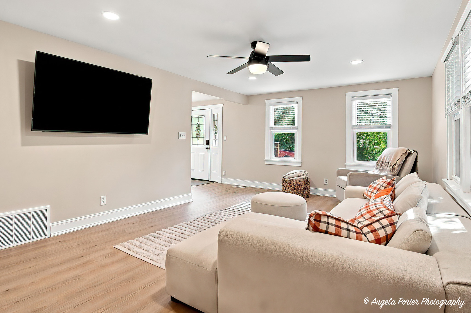 7724 S Oak Road Property Photo 5