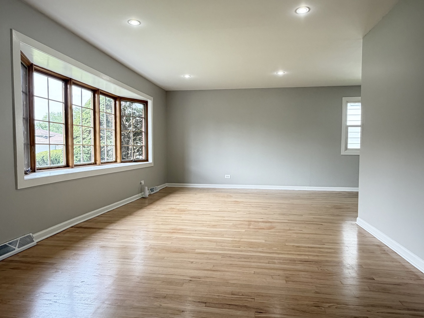 1302 Prince Drive Property Photo 3