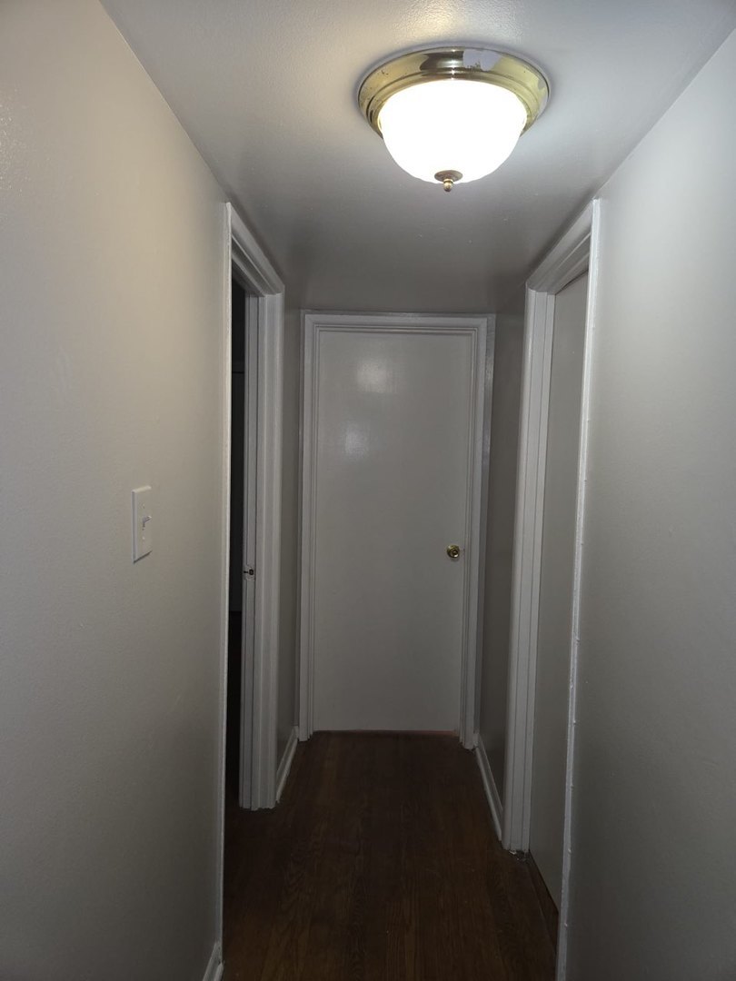 7530 S Saginaw Avenue 3a Property Photo 7