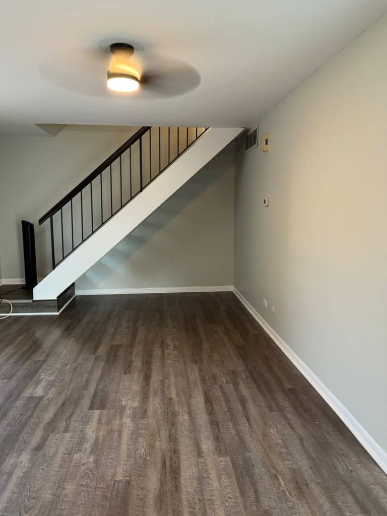 302 Creekside Drive Property Photo 3