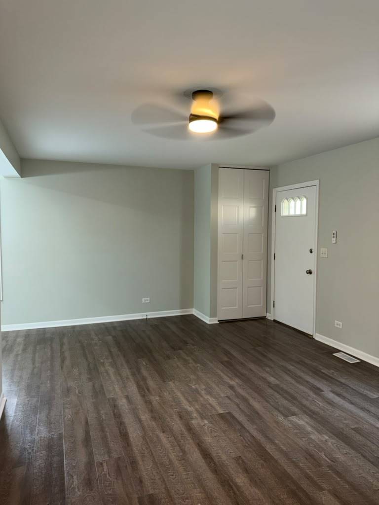 302 Creekside Drive Property Photo 7